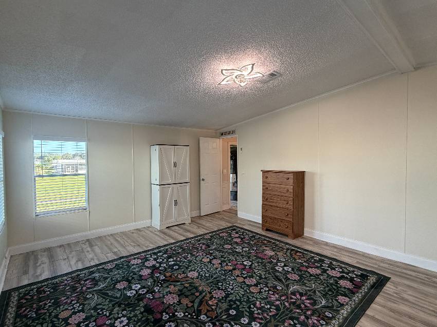 209 Fairway Circle a Winter Haven, FL Mobile or Manufactured Home for Sale